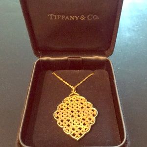 Tiffany’s Gold Pendant
